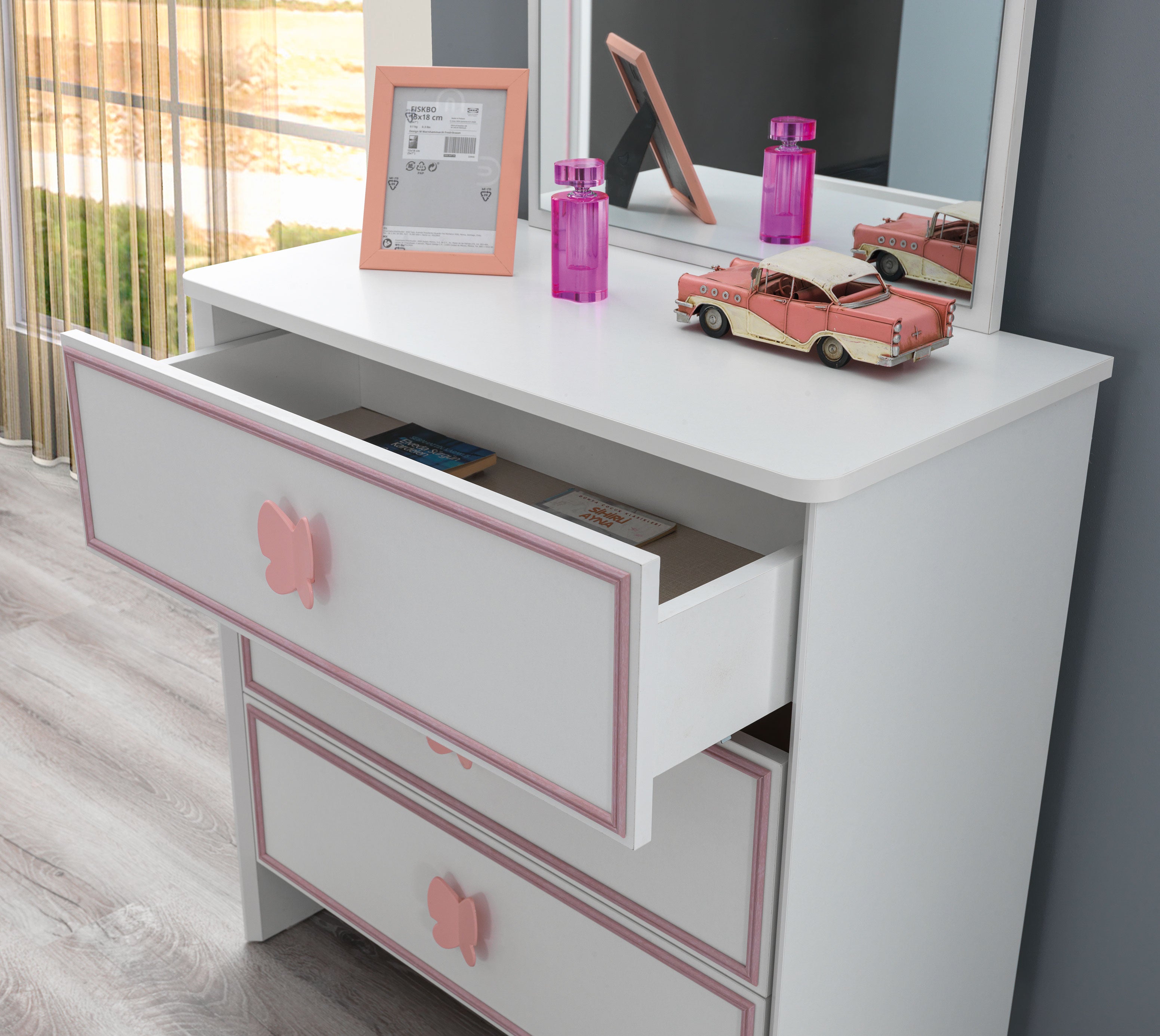 Loft Şifonyer Ayna